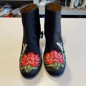 Aquazzura Lotus booties